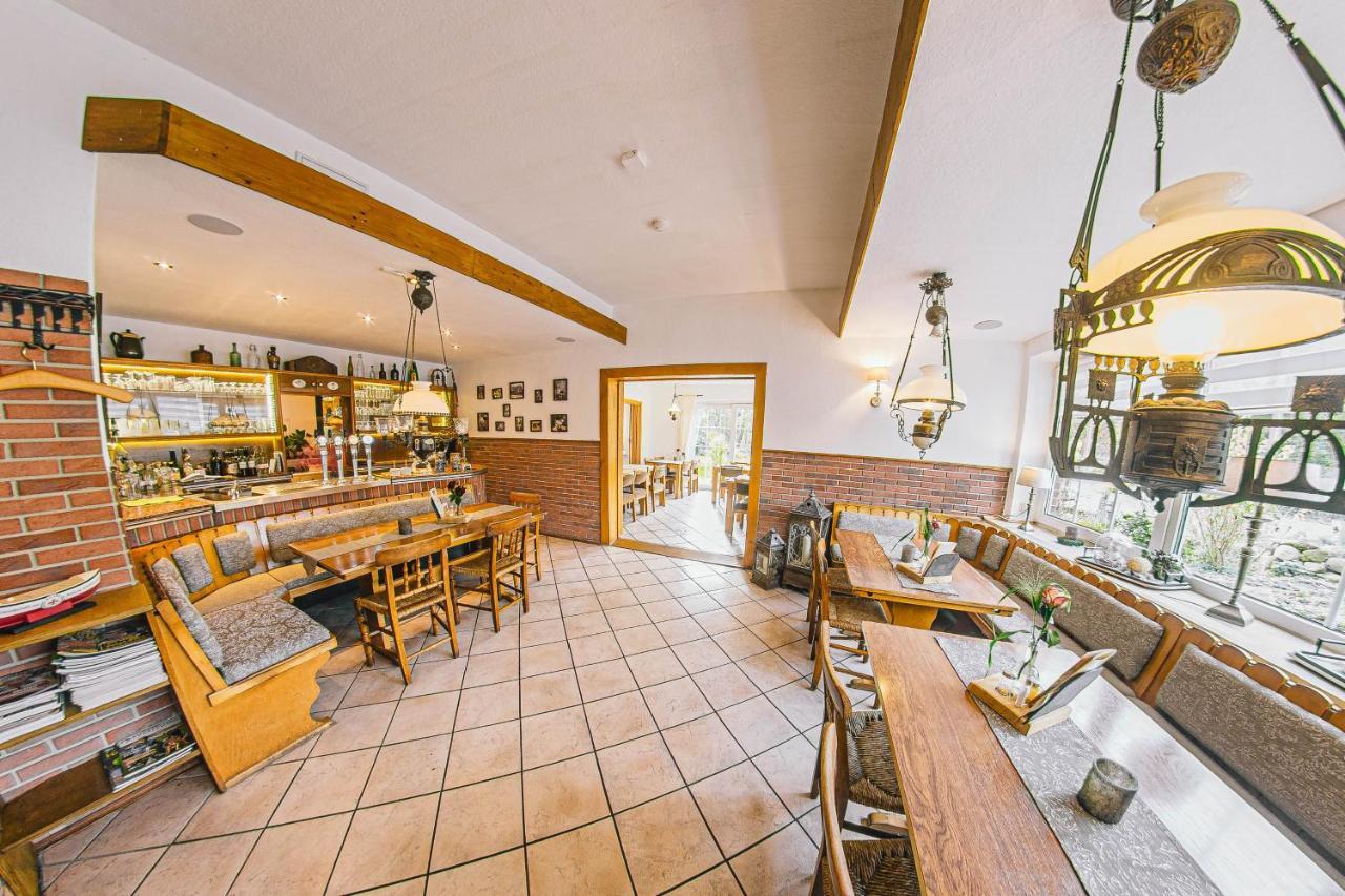 Zum Eichenfrieden Hotel Rade  Екстериор снимка